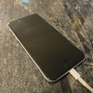 Apple iPhone 6 Silver 16 GB